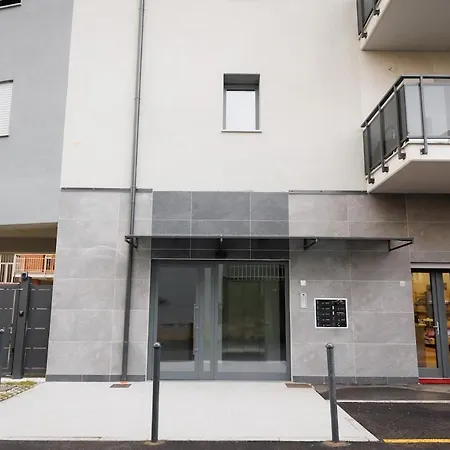 Casa Nicole Elegante Monolocale A Collegno Lägenhet *